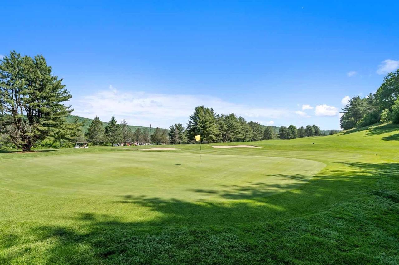 Shadowbrook Resort Tunkhannock Exterior photo