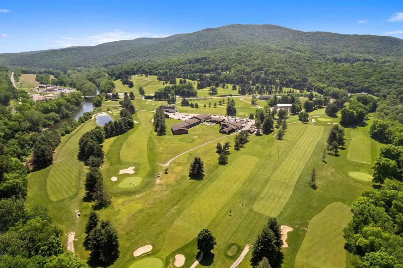 Shadowbrook Resort Tunkhannock Exterior photo