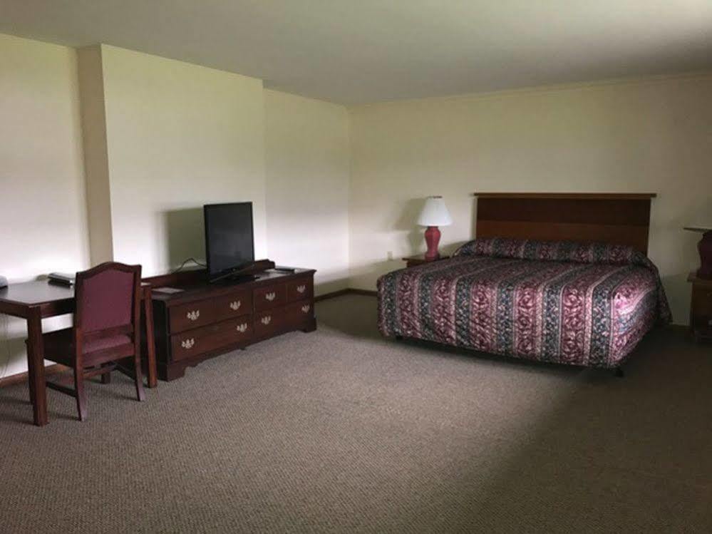 Shadowbrook Resort Tunkhannock Exterior photo