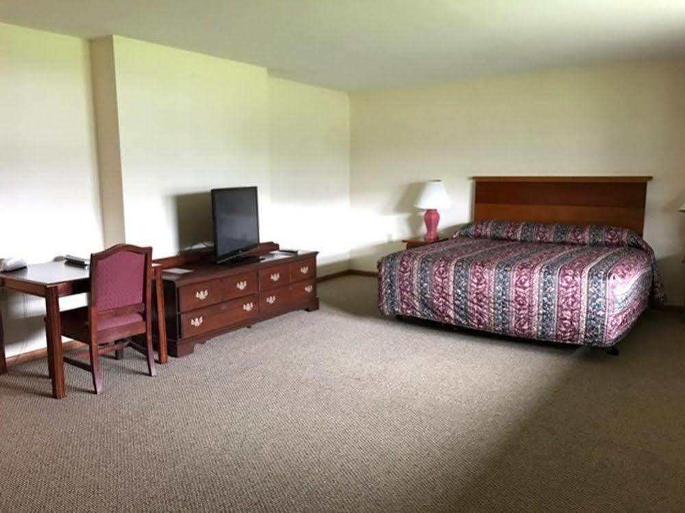 Shadowbrook Resort Tunkhannock Exterior photo